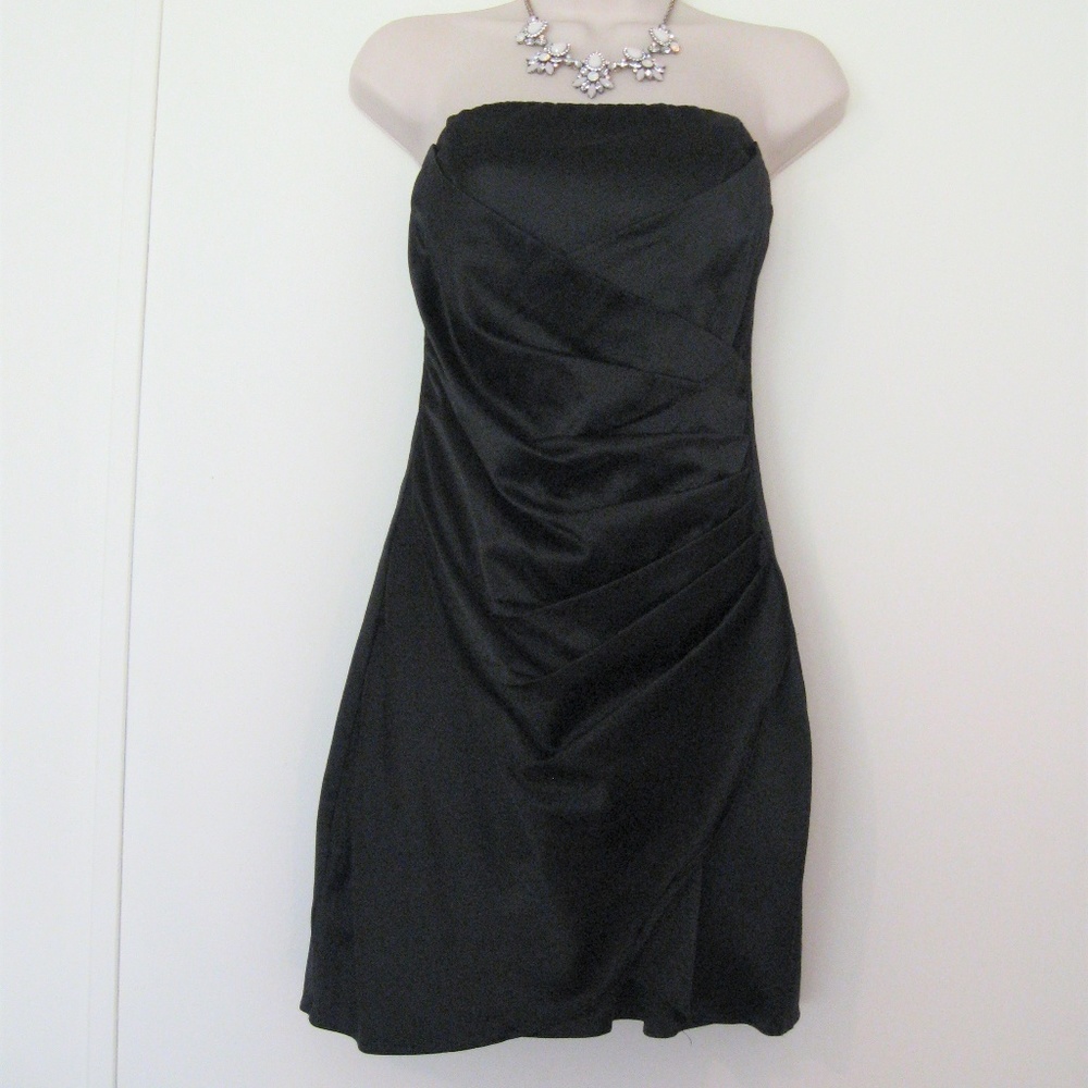 SEXY CLASSY COCKTAIL BLACK DRESS SIZE 7 *LIKE NEW*